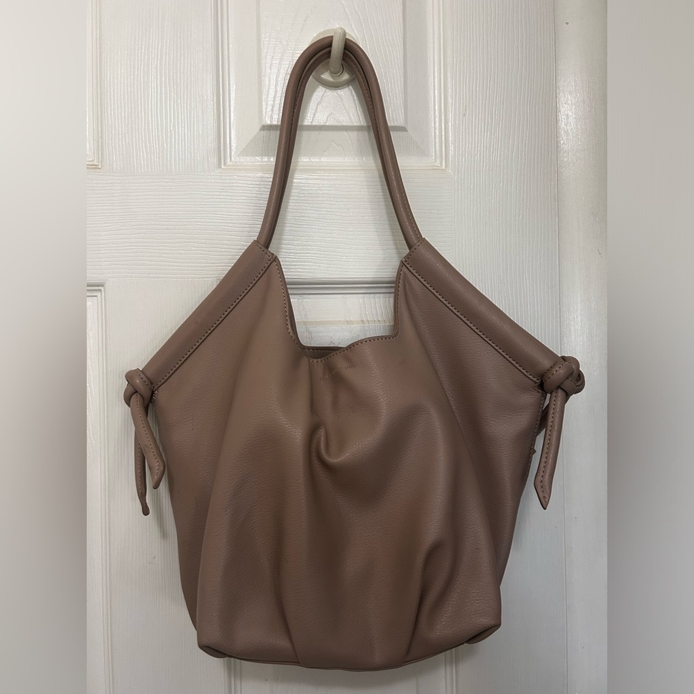 Elizabeth and James Nude Novelty Tote Bag Medium Size